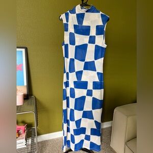Find Me Now Blue & White Geometric Midi Mesh Dress size M